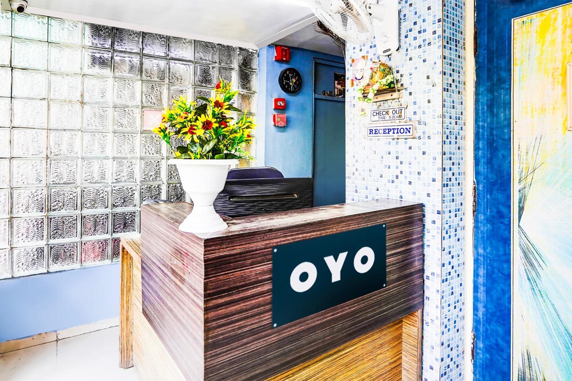 Hotel O Vibrant Residency Ahmedabad Exterior foto